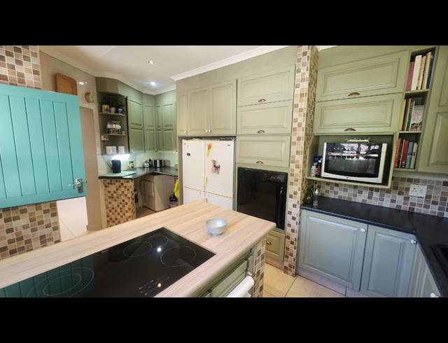 3 BEDROOM HOUSE FOR SALE IN BRACKENDOWNS